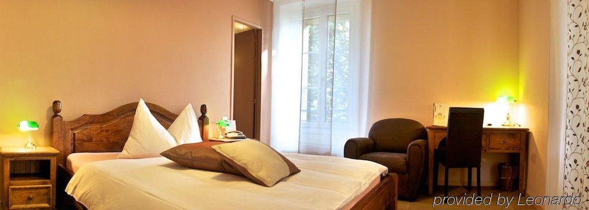 Hostellerie Les Chevreuils Lausanne Room photo
