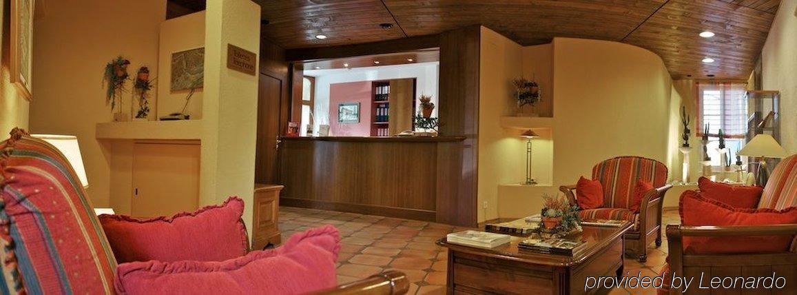 Hostellerie Les Chevreuils Lausanne Interior photo